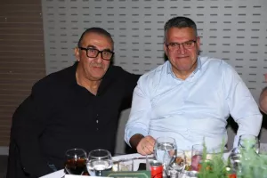 Ομόνοια/€500.000, δωρεά αυτοκίνητων και αλληλεγγύη (Φώτος)