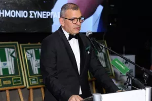 Ομόνοια/€500.000, δωρεά αυτοκίνητων και αλληλεγγύη (Φώτος)