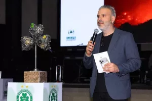 Ομόνοια/€500.000, δωρεά αυτοκίνητων και αλληλεγγύη (Φώτος)