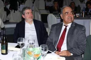 Ομόνοια/€500.000, δωρεά αυτοκίνητων και αλληλεγγύη (Φώτος)