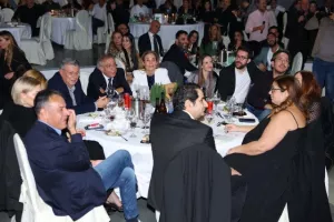 Ομόνοια/€500.000, δωρεά αυτοκίνητων και αλληλεγγύη (Φώτος)