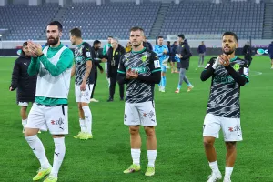 Έκλεισε θετικά και συνεχίζει