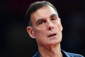 "Αν παίξουμε 30/12, θα περάσουμε όλες τις ημέρες των γιορτών στο γήπεδο"
