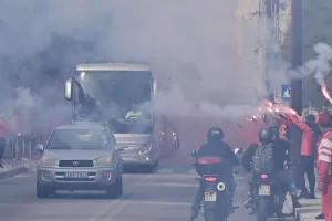 Θερμή υποδοχή του Ολυμπιακού! (Βίντεο-Φώτο)