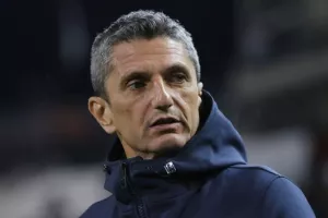 Πολλές αλλαγές από Λουτσέσκου