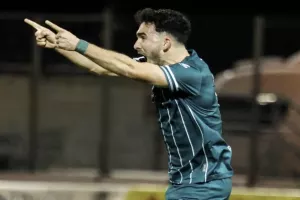 "Γλυκοκοιτάζει"... Κωστή ο ΠΑΟΚ!