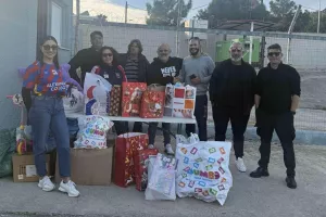 Η δράση της Αλκής/ "Κανένα παιδί χωρίς Χριστουγεννιάτικο δώρο"