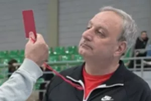 Γκολ και...κόκκινη ο Στέφανος! 