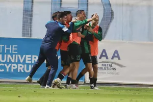 Ψυχολογία στα ύψη και πίστη για "έκπληξη"