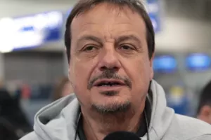 Αταμάν: «Θα πάρουν περισσότερα λεπτά Σορτς και Γκραντ - Δεν σκέφτομαι το ντέρμπι με τον Ολυμπιακό»
