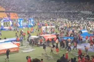 (Βίντεο) Άγρια επεισόδια στον τελικό του Κυπέλλου Κολομβίας