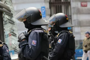 Συνελήφθησαν εννέα άτομα για χρηματοδότηση της Χαμάς με 7 εκατομμύρια ευρώ
