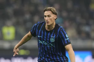 Παρέλαβε το βραβείο του ως Italian Golden Boy ο Εσπόζιτο: «Από τη Serie B, στους φιναλίστ Champions League»