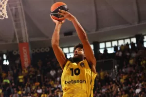 Χωρίς Φόρεστερ και Γκιουζέλη κόντρα στην ΑΕΚ ο Άρης Betsson
