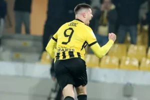 Γιορτές στην κορυφή μετά από 18 χρόνια!