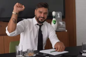 Το μυστικό... για το σήμα της Krasava: Ο Στίβεν Τζέραρντ και το Λίβερπουλ-Μπαρτσελόνα