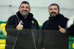 (Φωτορεπορτάζ) Ο κόσμος στην "ΑΡΕΝΑ"