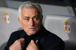 Πούλησε...τρέλα μετά το 2-2 ο Μουρίνιο