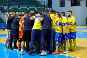 Σταμάτησε στα...10 το ΑΠΟΕΛ