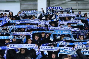 Απόγευμα Παρασκευής...5500 για ΑΠΟΕΛ