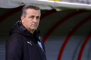ΕΠΙΣΗΜΟ για Τσολάκη