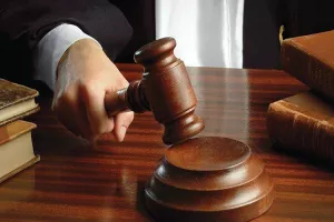 Ποινή αφαίρεσης τριών βαθμών και δύο κεκλεισμένων!