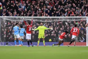ΚΟΚΚΙΝΟ το ντέρμπι του Manchester στο ντεμπούτο του Carrick!