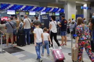 Περίπου 600 Έλληνες εγκλωβισμένοι στο Σαρμ Ελ Σέιχ