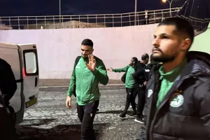 (Φώτος Kerkida) Άφιξη αποστολής Ομόνοιας