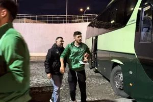 (Φώτος Kerkida) Άφιξη αποστολής Ομόνοιας