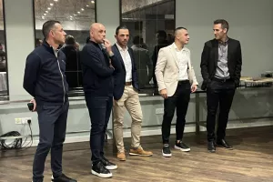 (Βίντεο/Φώτος Kerkida) Ολοκληρώθηκε η συνάντηση της ΚΟΠ με τους Προέδρους