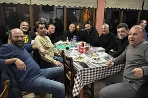 Κοπή βασιλόπιτας/Παρατηρητές