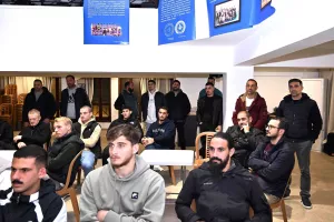 (Φώτος) Η κοπή της βασιλόπιτας και ο τυχερός Henriques