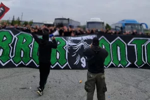 ΠΡΑΣΙΝΟ κάλεσμα