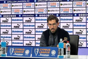 "Πρέπει να συνεχίσουμε έτσι, με σκληρή δουλειά" (Τι είπε για ενίσχυση)