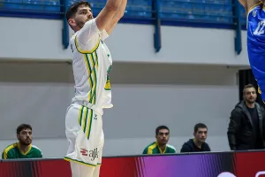 (Φώτος) Κέρδισε το ΑΠΟΕΛ και έκανε το 11 στα 11 η ΑΕΚ!