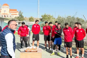 Κοπή της βασιλόπιτας από τον πρόεδρο (φώτος)