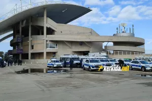 Ισχυρή... παρουσία! 