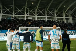 Πανηγυρικές από... μέσα