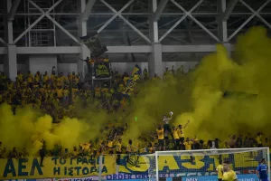 Θύρα 3: "Είμαστε η ΑΕΛ και έχουμε χρέος/Καμία μάχη δεν χάθηκε"