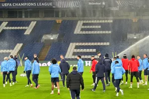 (Βίντεο-Φώτος kerkida) Η προπόνηση της Πάφος FC στο "Stamford Bridge"