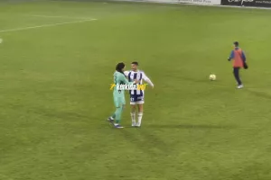 Αγκαλιά και... respect! 