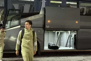 (Φώτος kerkida) Η άφιξη της ΑΕΚ  