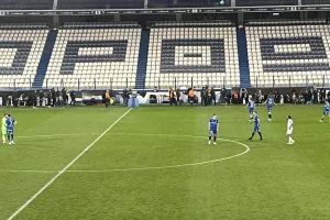 On field review αλλά δεν άλλαξε γνώμη ο Χριστοδούλου/Προβάδισμα για Απόλλωνα