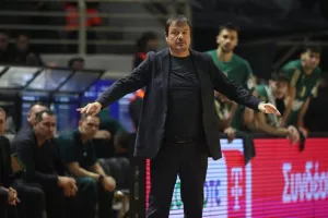 Καρφιά Αταμάν: "Κάποιοι παίκτες δεν μας προσφέρουν τίποτα"