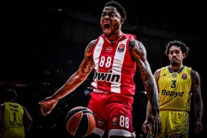 Ευρωλίγκα: Στην κορυφή του Top-10 το απίθανο alley oop του Ταϊρίκ Τζόουνς!