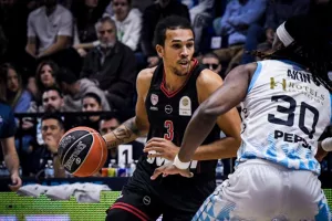 Ίδρωσε αλλά νίκησε με ιστορικό Γουόρντ ο ελλιπής Ολυμπιακός!