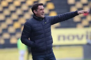 Χιμένεθ: «Να αποφύγουμε τα παιδικά λάθη που κάνουμε»