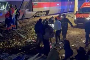 Με 220 χλμ/ώρα έτρεχε το τρένο που εκτροχιάστηκε, με 195 το δεύτερο