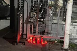 Η Τούμπα ντύθηκε στα μαύρα - Κασκόλ και φαναράκια για τους οπαδούς του ΠΑΟΚ